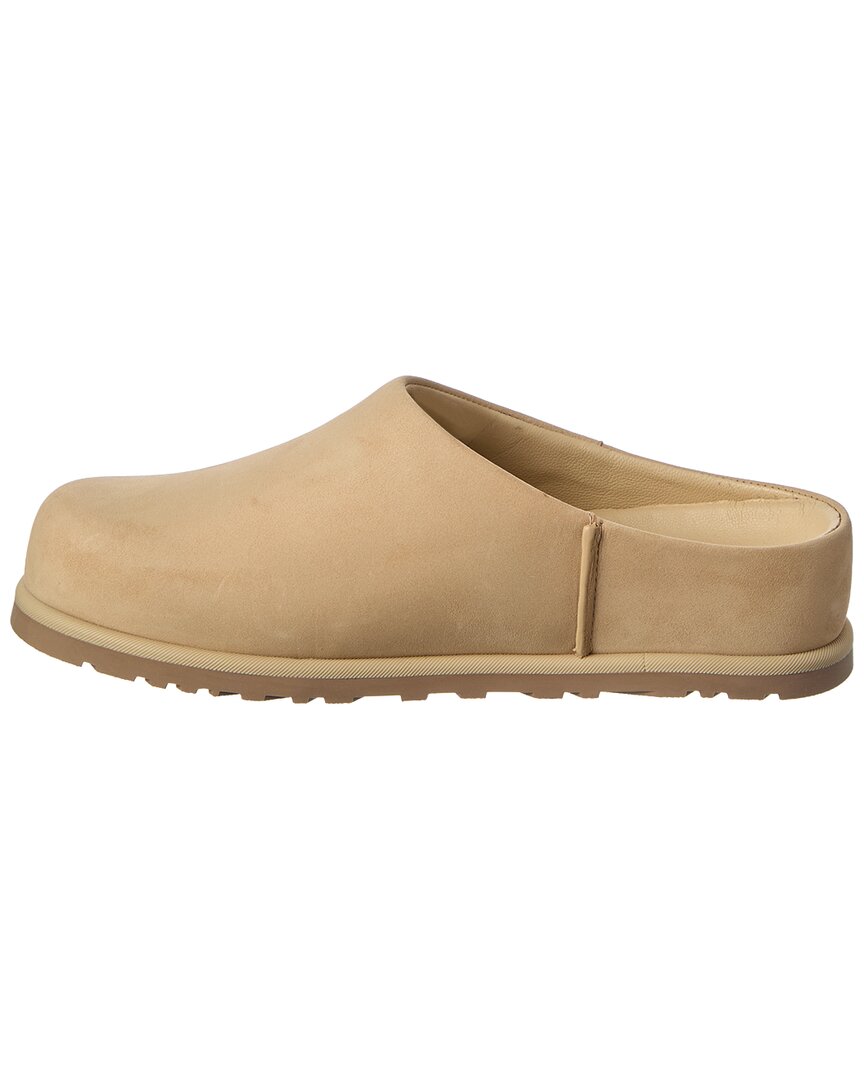 Zuecos de cuero