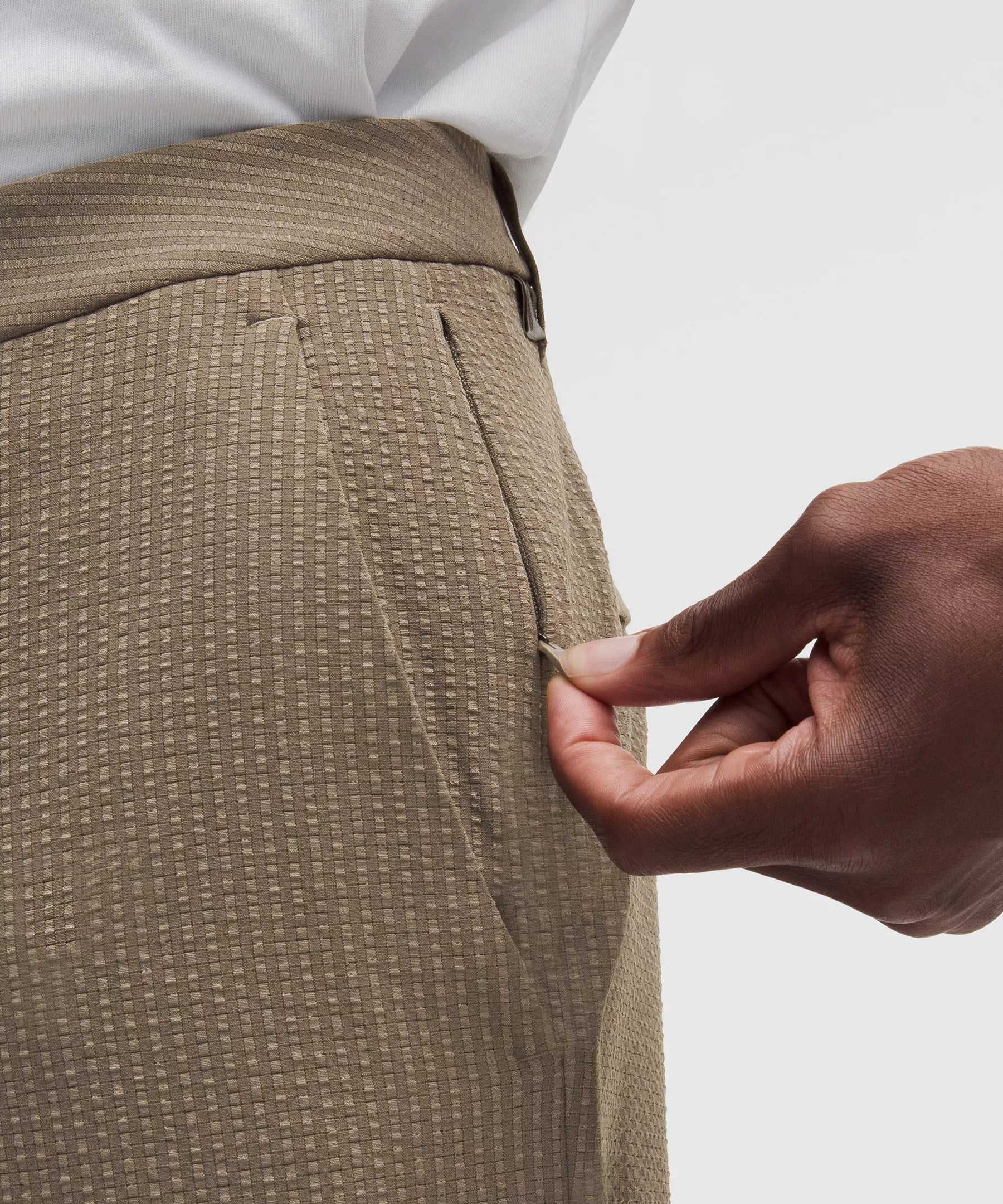 Pantalón de corte ajustado