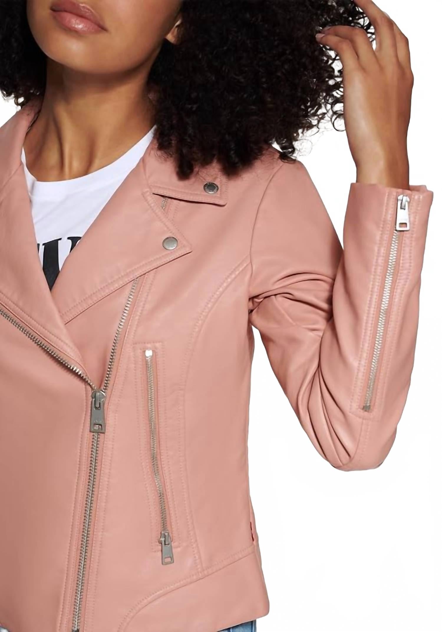 Chaqueta de efecto cuero color rosado
