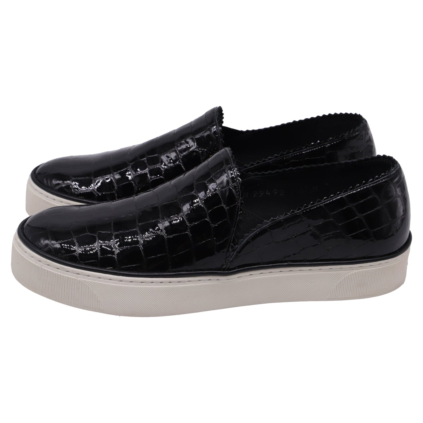 Tenis de cuero sin cordones color negro