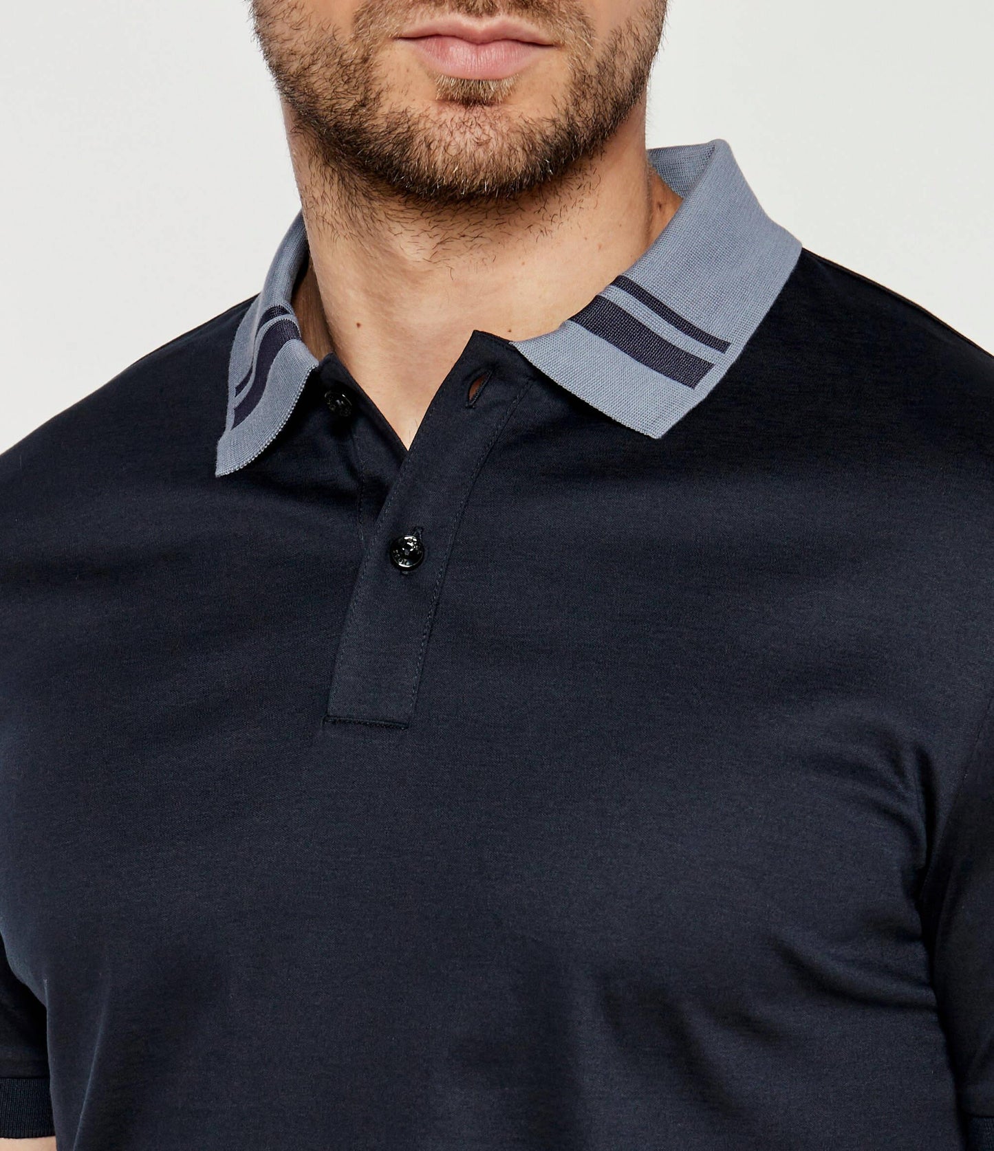 Polo de hombre de manga corta color azul marino