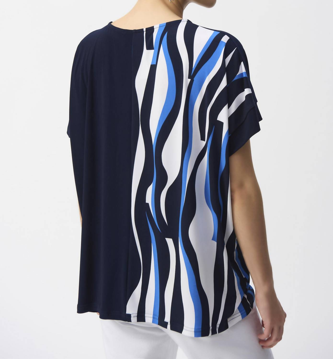 Top color blanco y azul