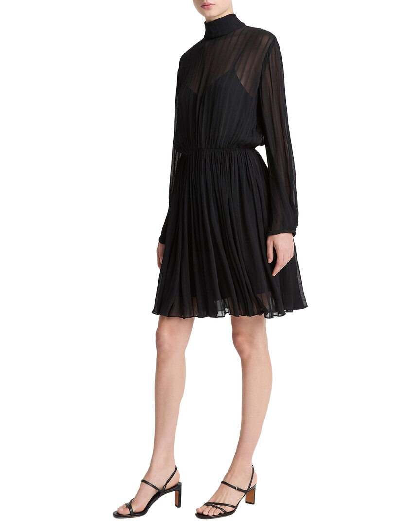 Vestido con cuello alto a rayas