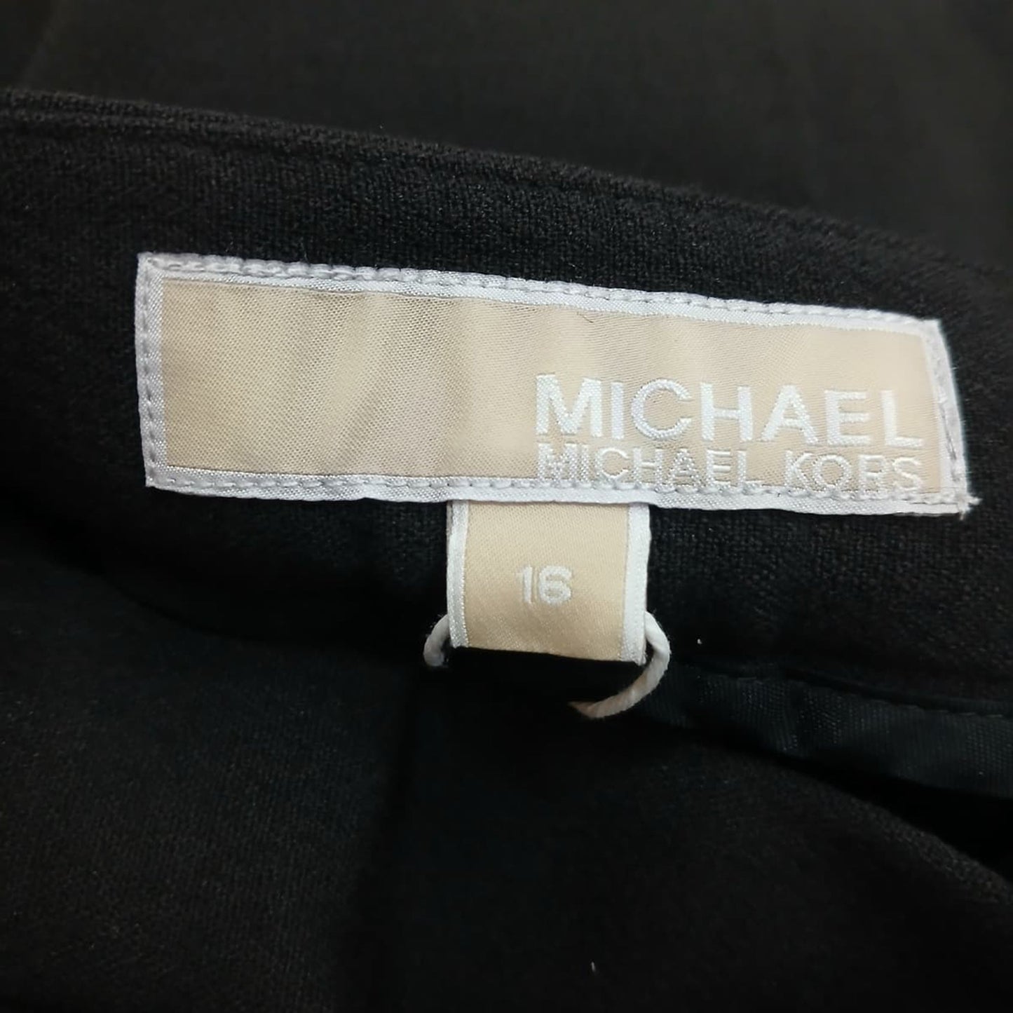 Pantalón color negro