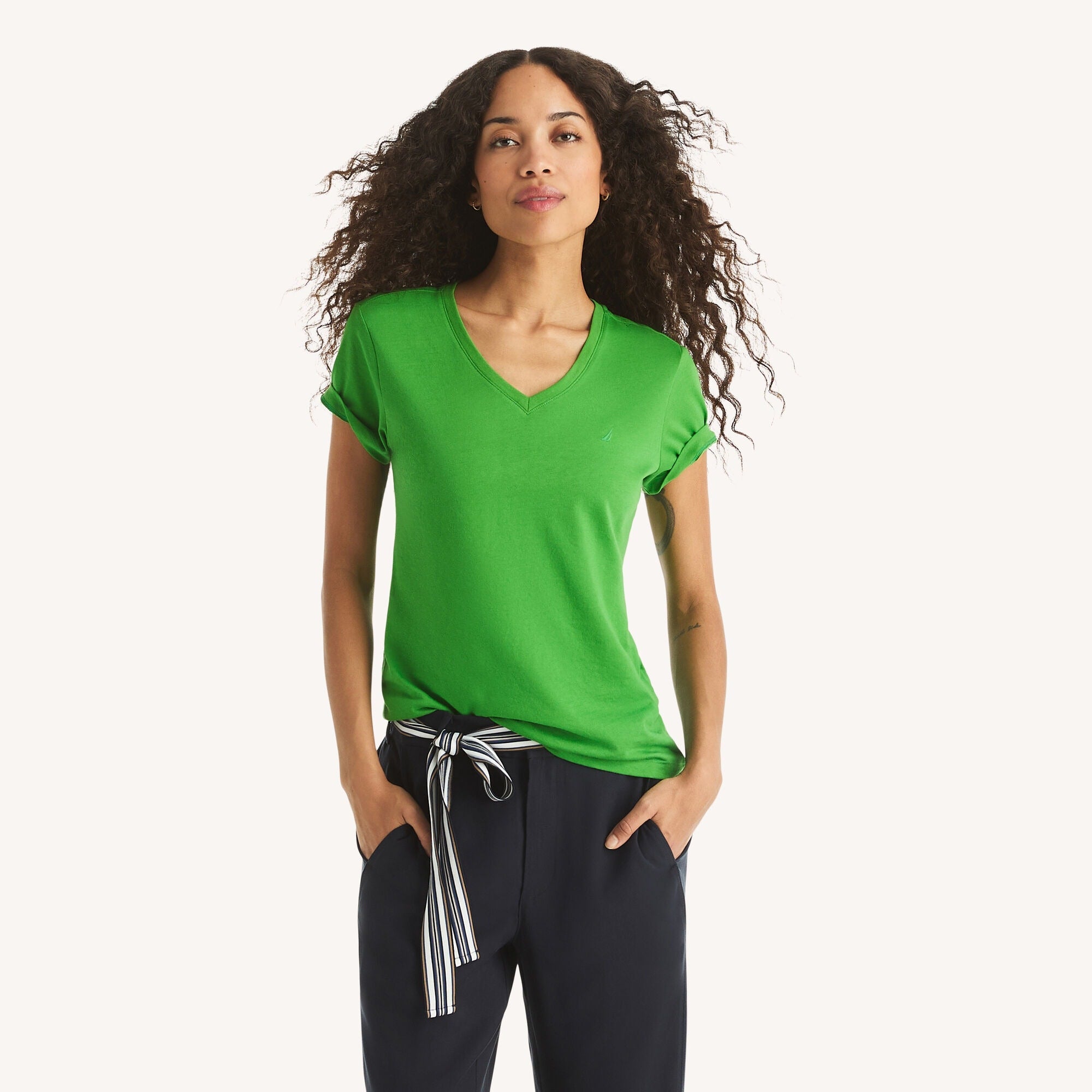 Camiseta con cuello en V
