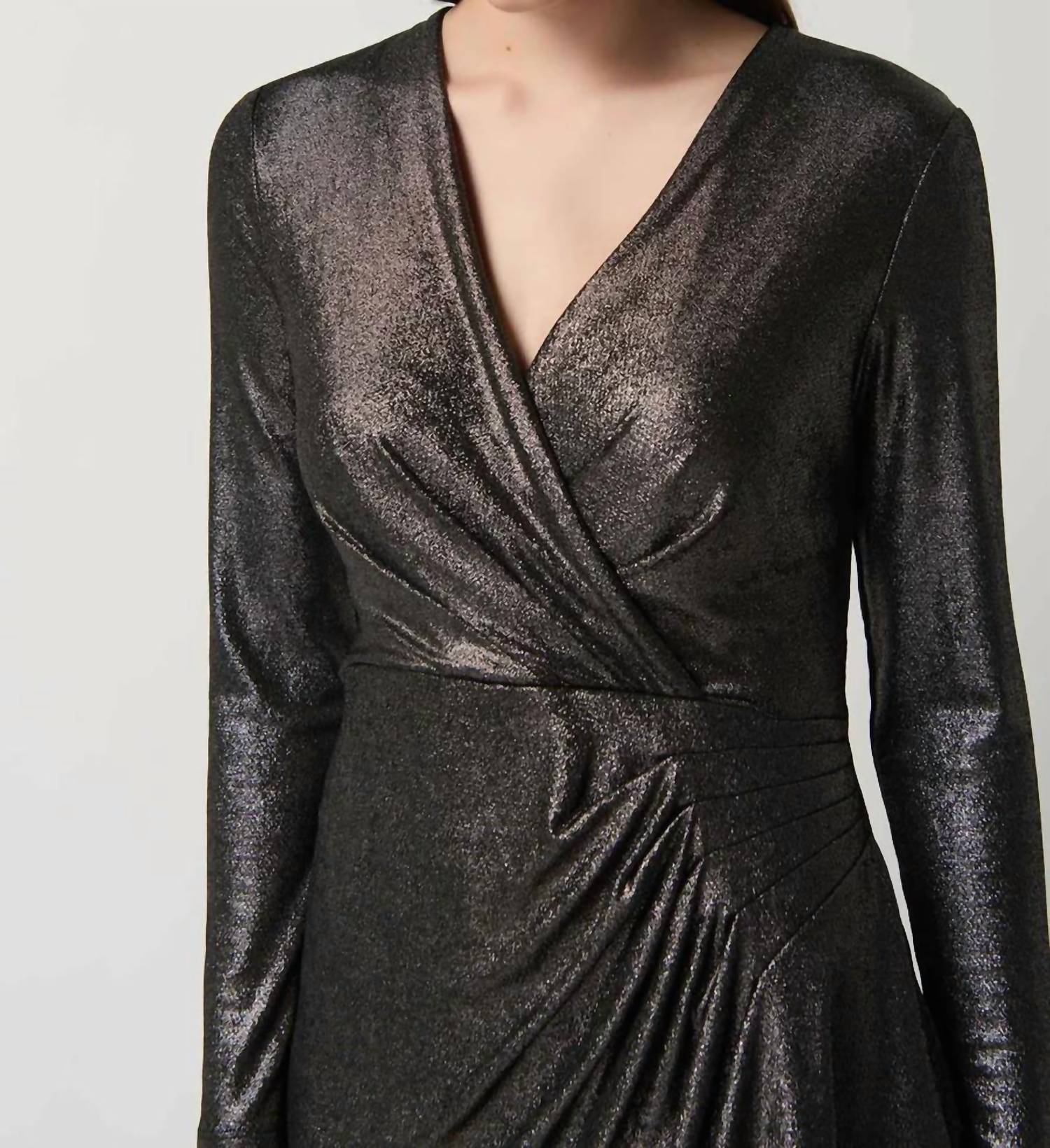 Vestido de manga larga color gris