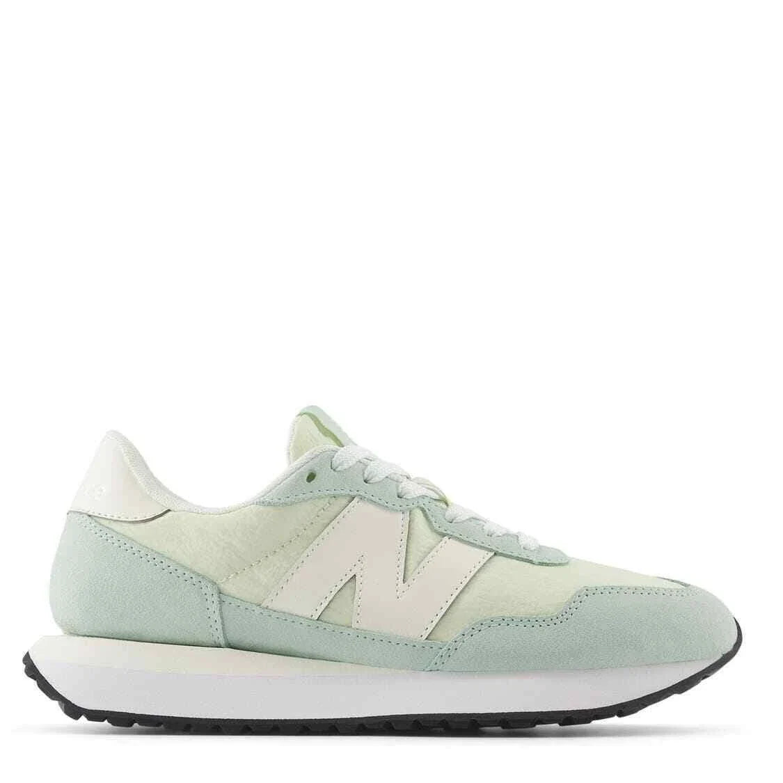 Tenis de mujer de gamuza color verde