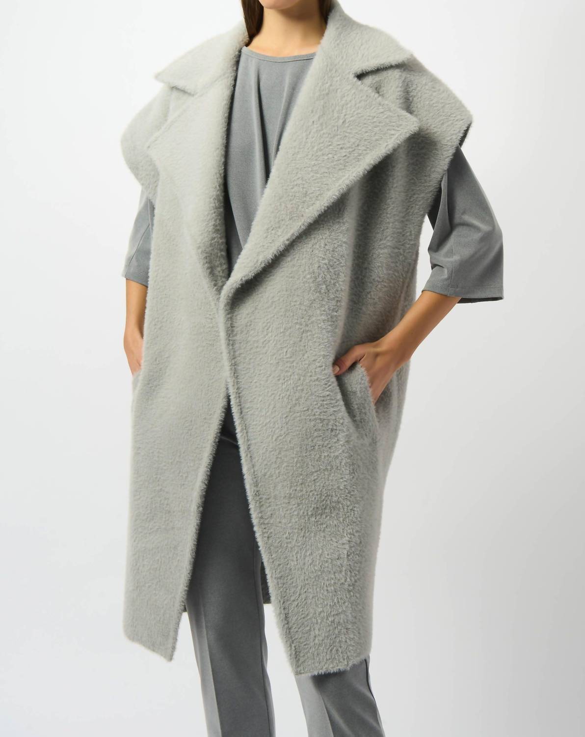 Chaleco color gris claro