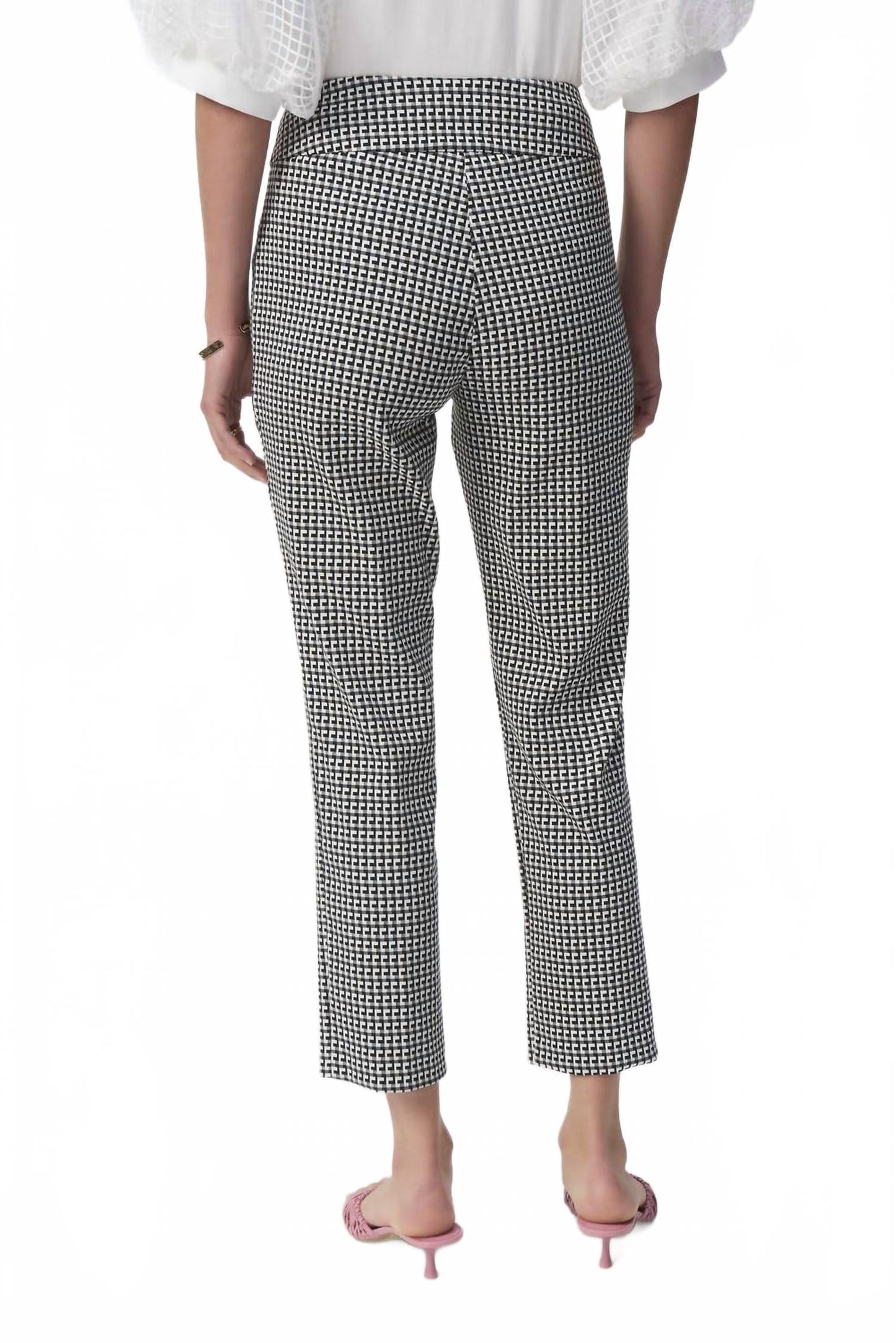 Pantalón color negro y blanco
