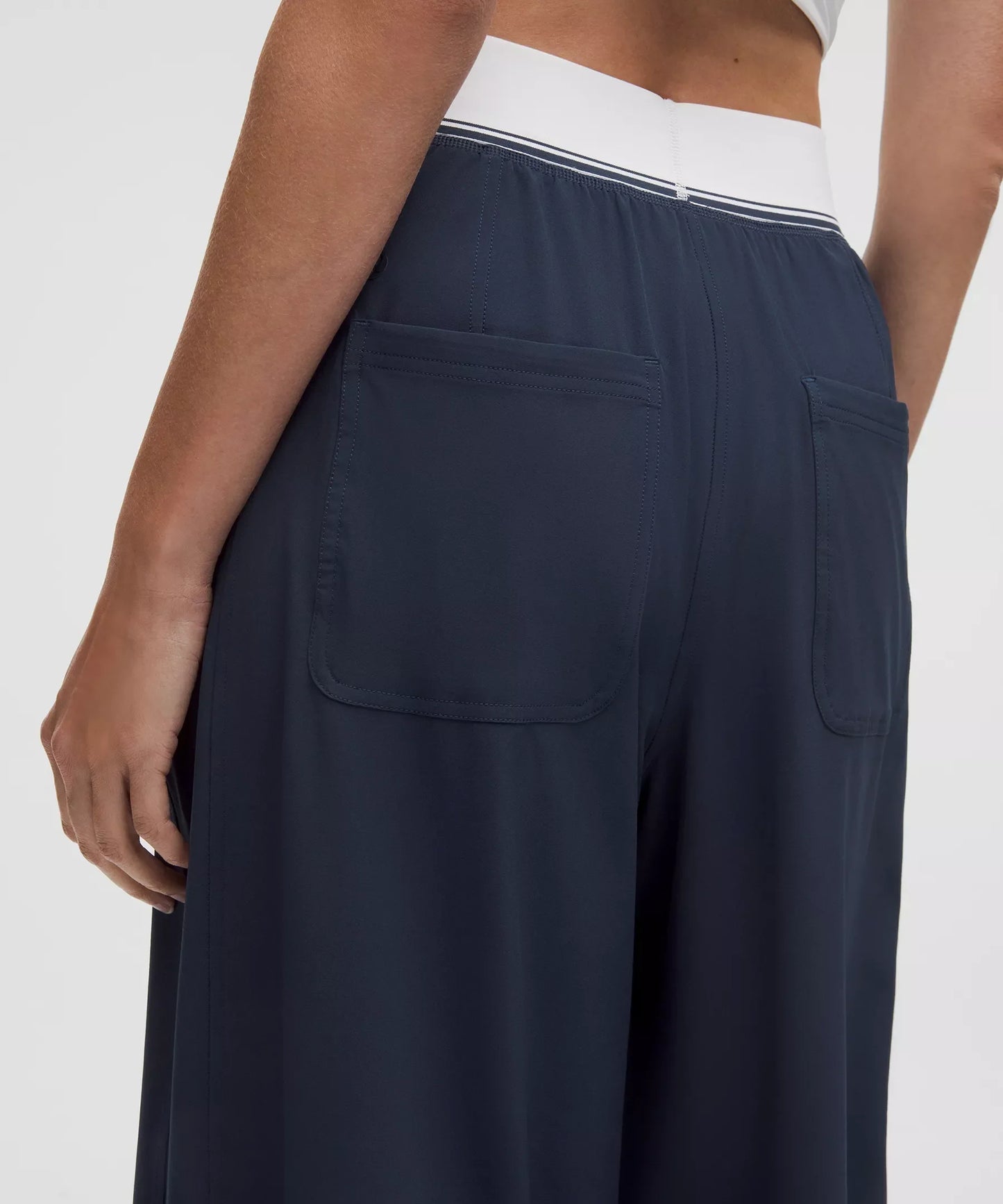 Pantalón de pierna ancha de tiro alto