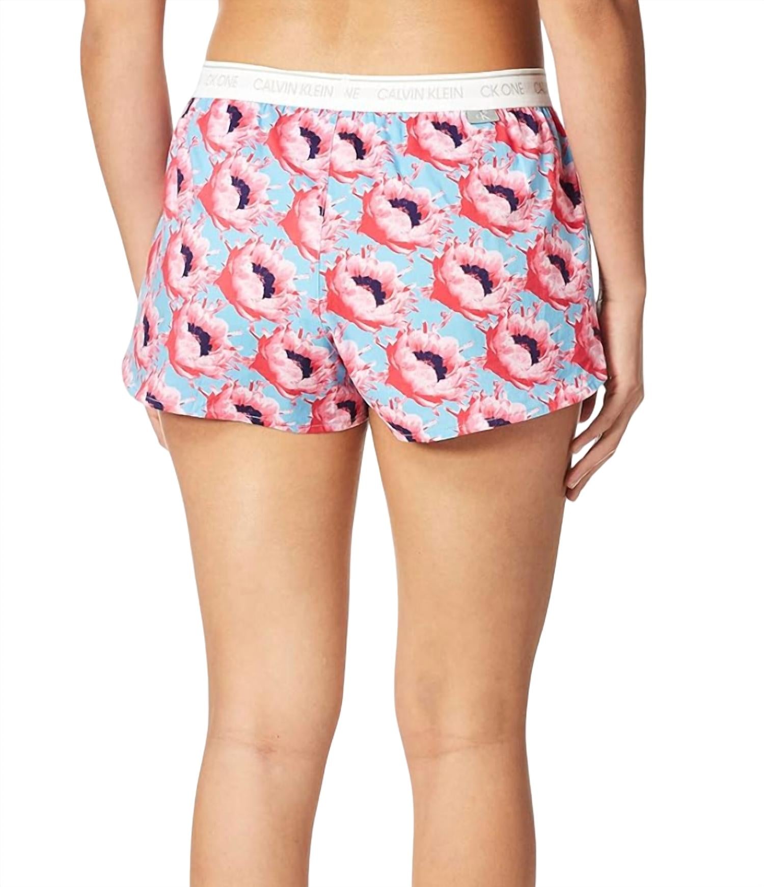 Short de algodón con estampado floral color rosado