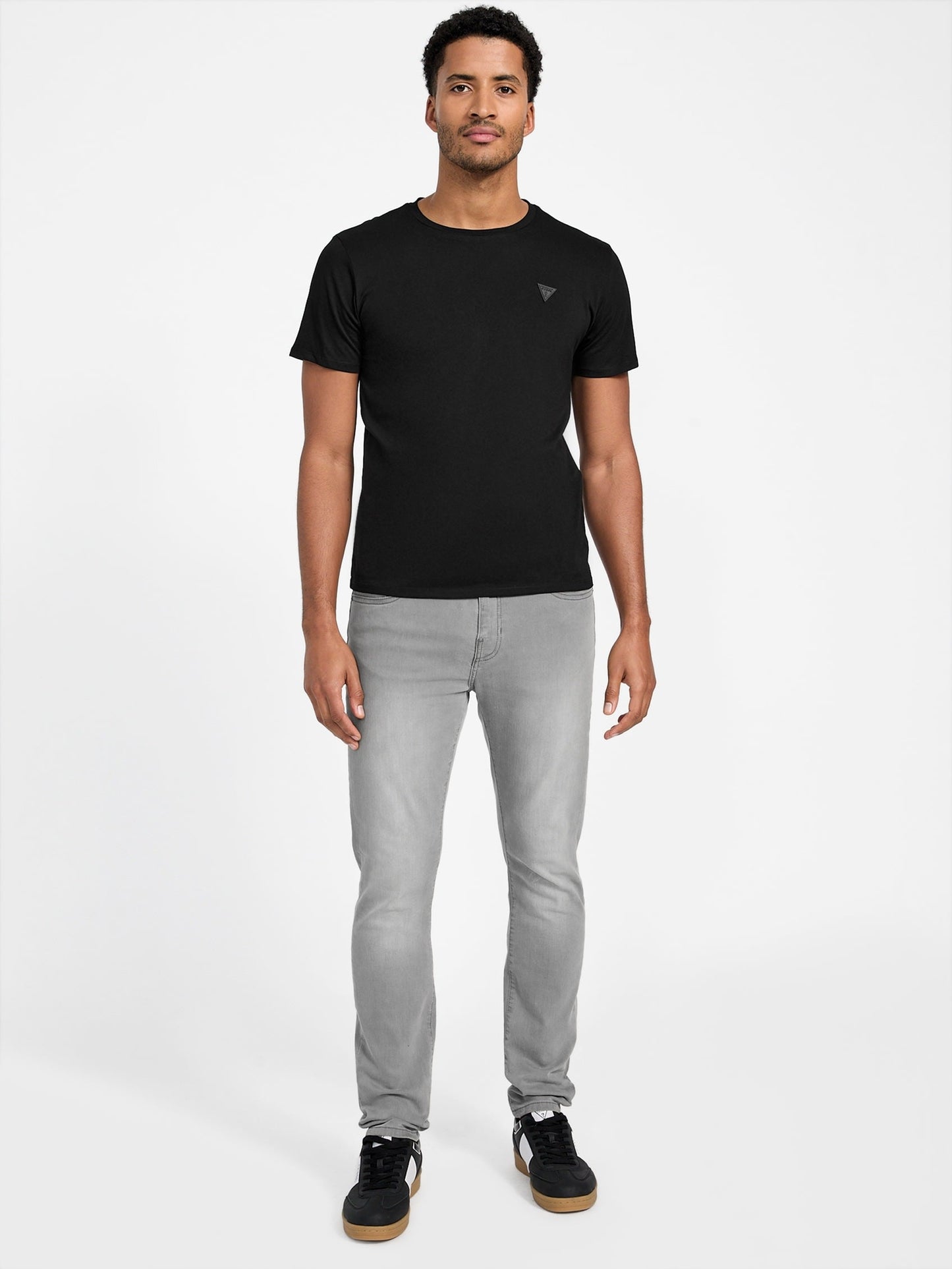 Camiseta con cuello redondo