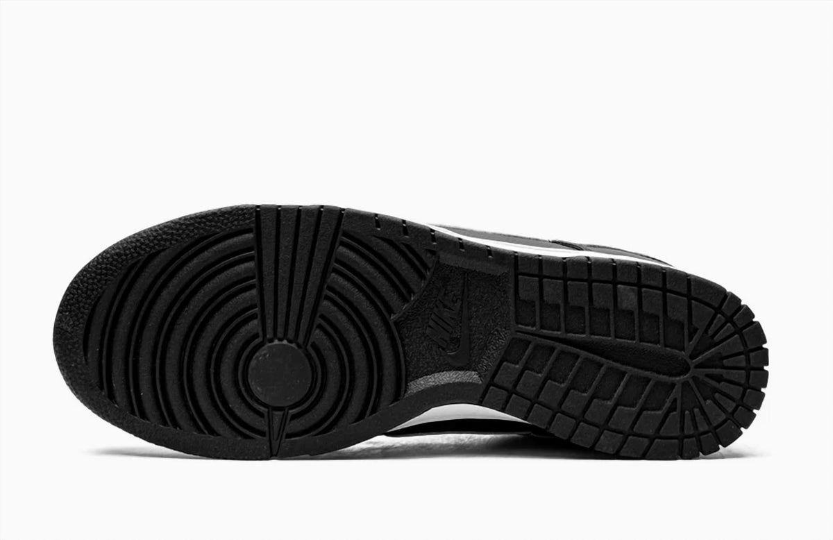 Tenis de hombre color negro y blanco