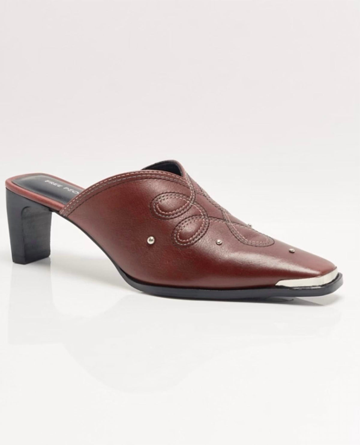 Zapatos destalonados de mujer de cuero