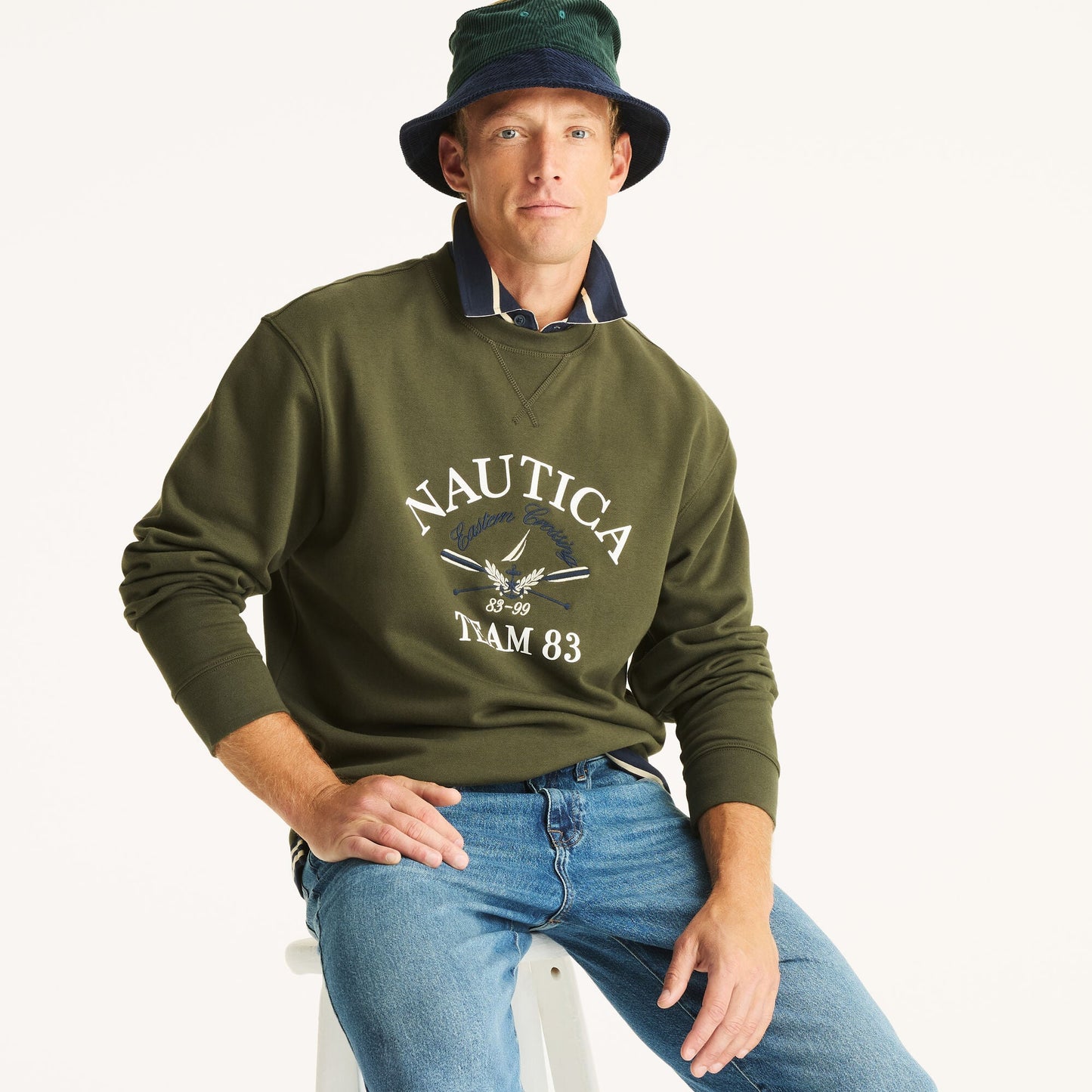 Buzo de hombre con cuello redondo