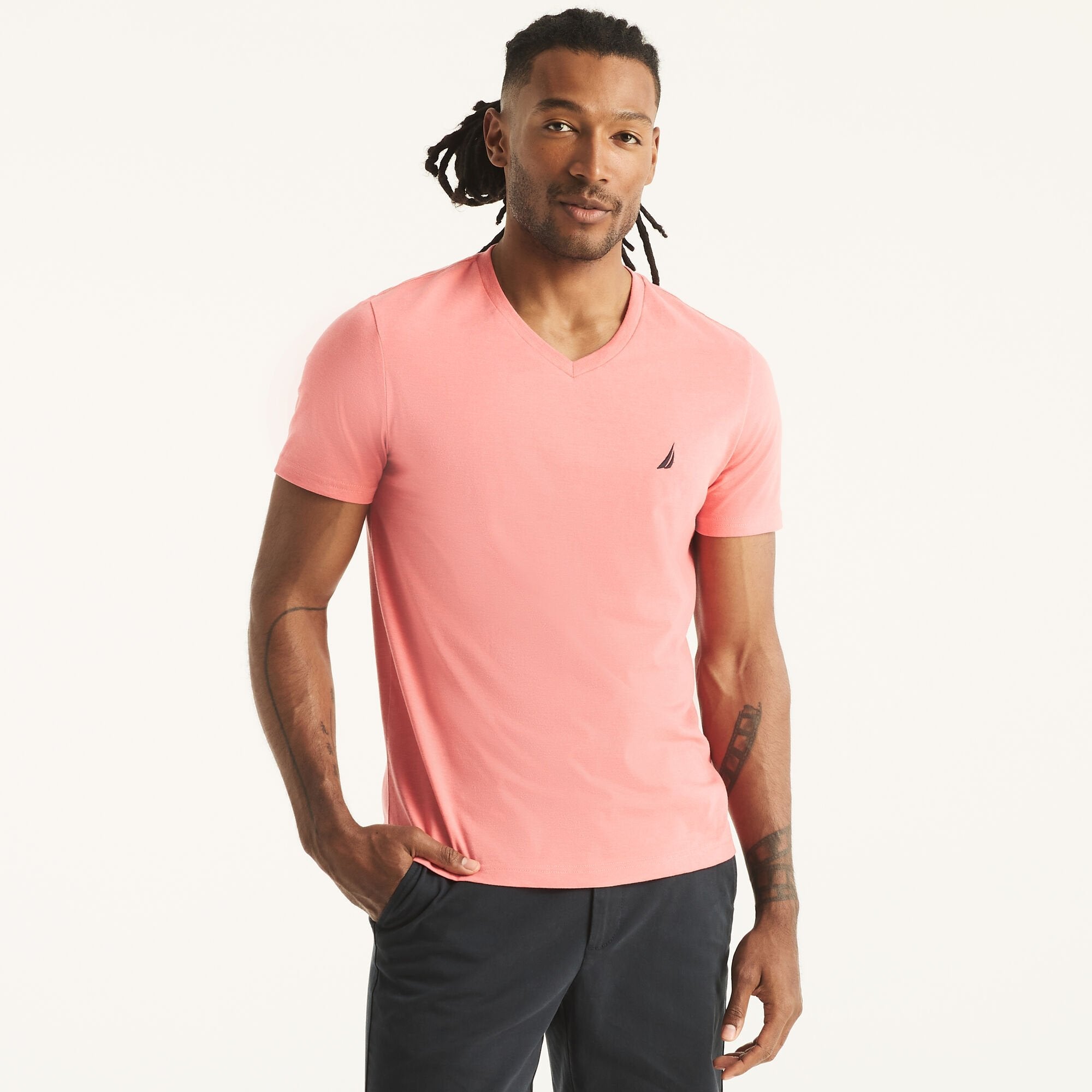 Camiseta con cuello en V