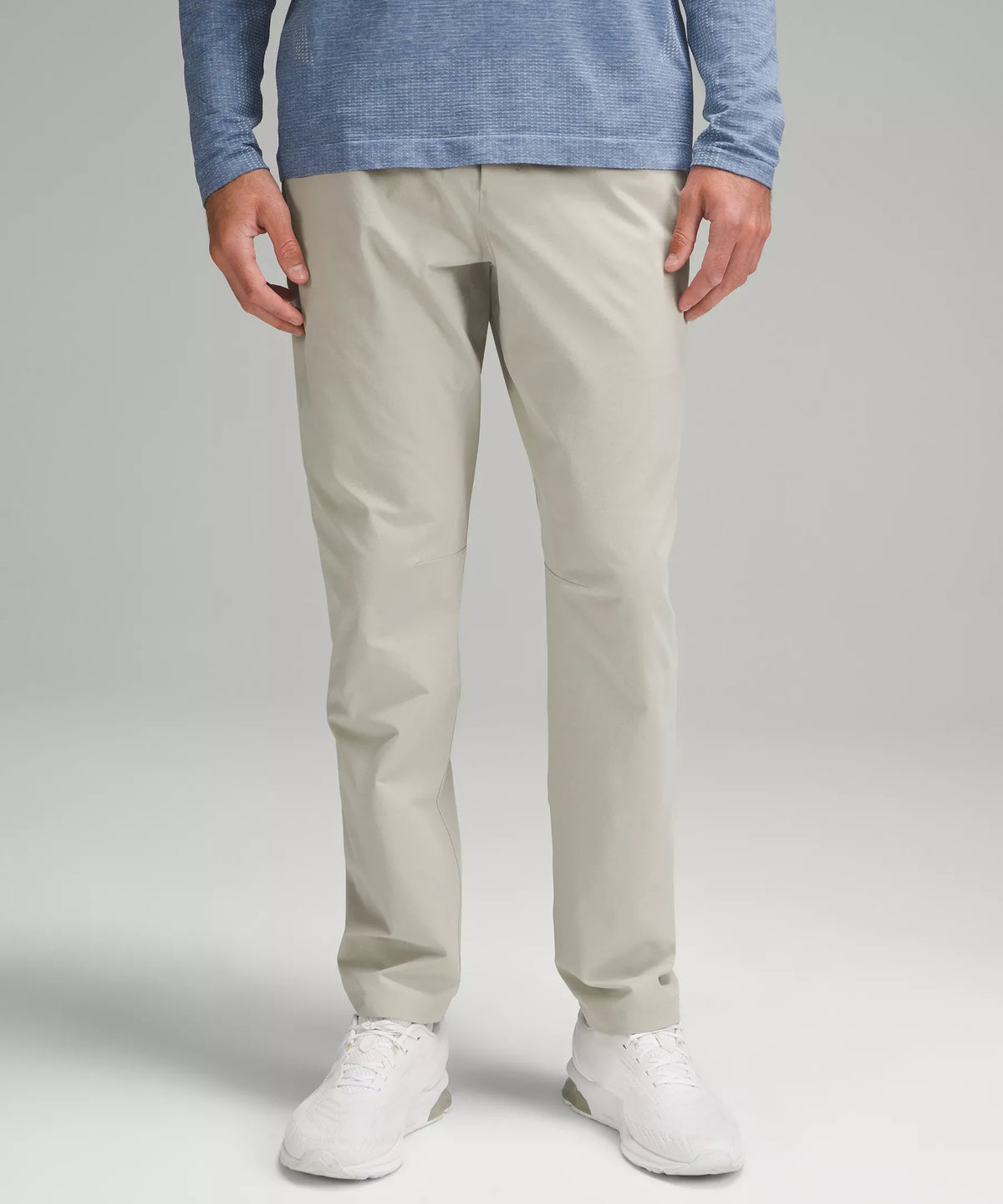 Pantalón de corte ajustado