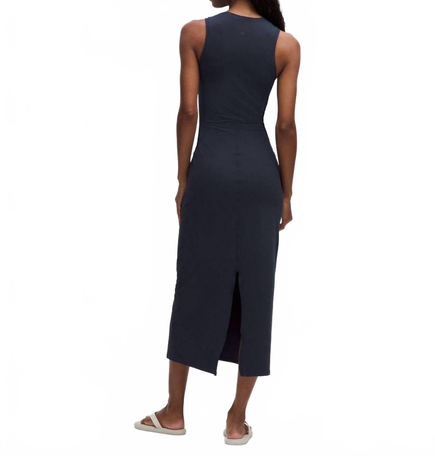 Vestido midi con tejido acanalado color negro