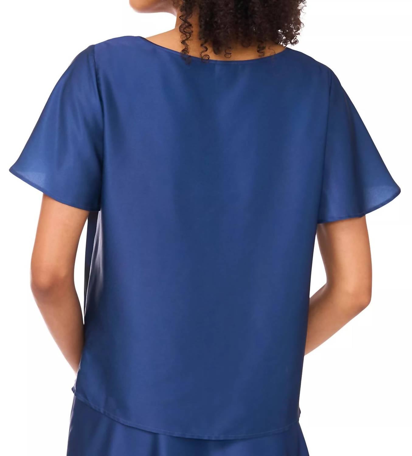 Blusa de mujer color azul marino