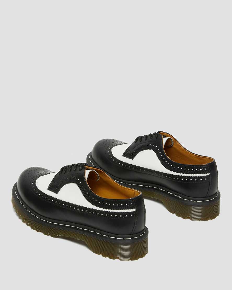 Zapatos de cordones de cuero