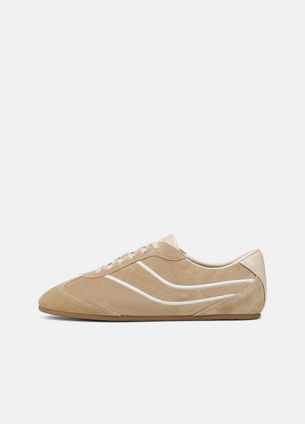 Tenis de gamuza