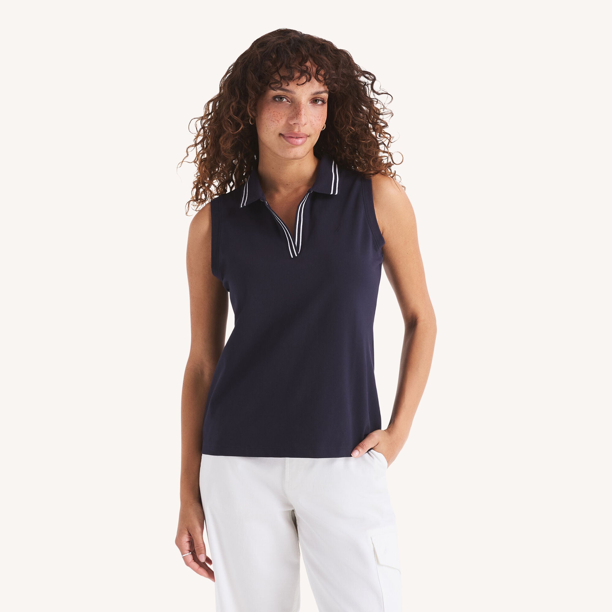 Polo de mujer sin mangas