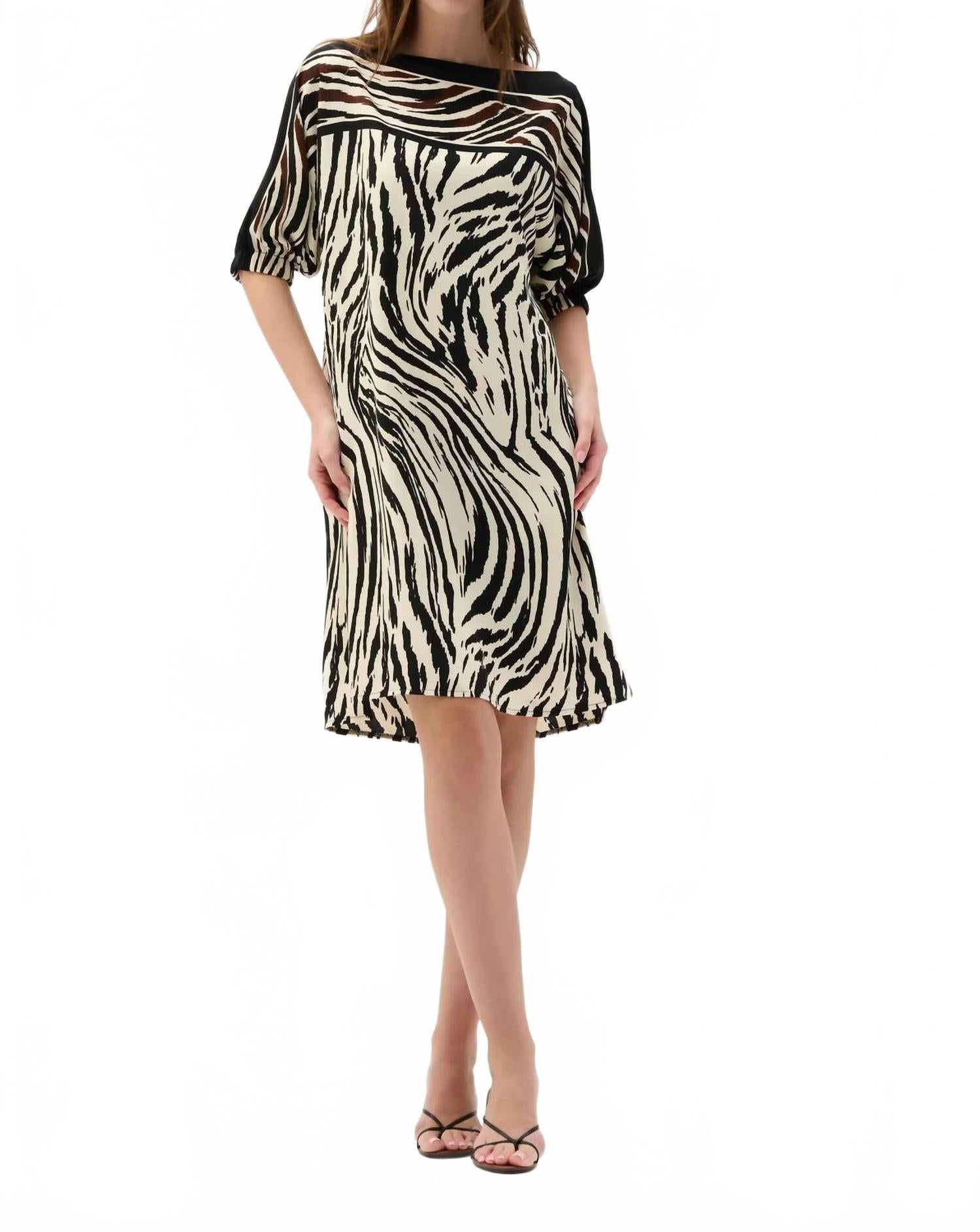 Vestido con estampado animal color beige
