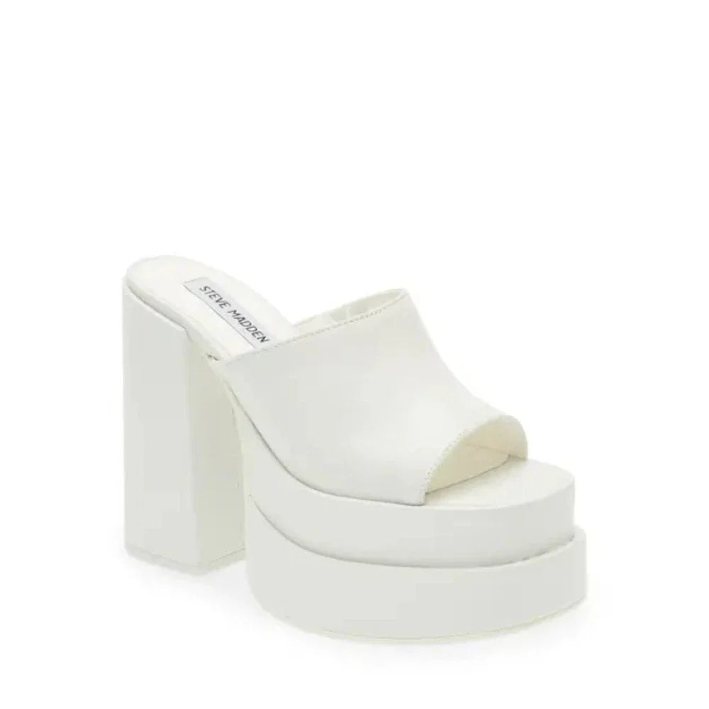 Sandalias de cuero color blanco