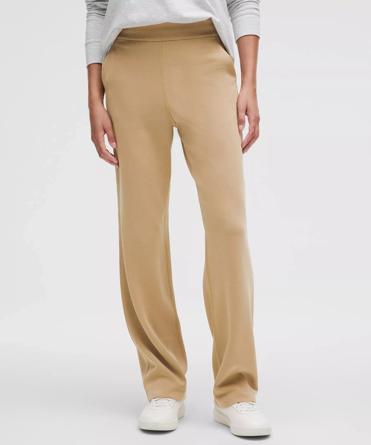 Pantalón de corte recto de tiro alto