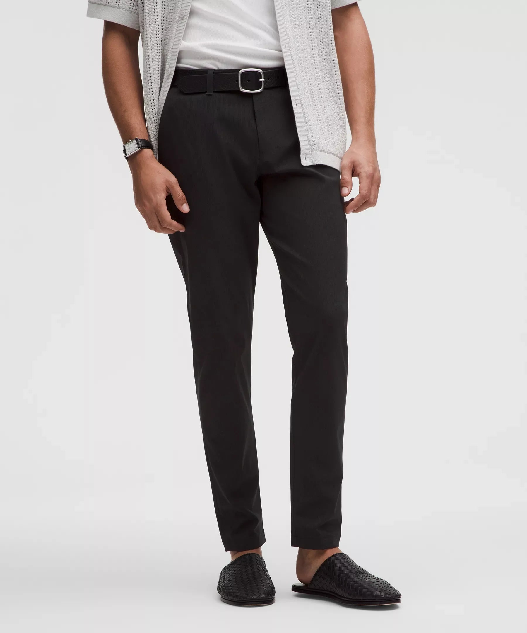 Pantalón de corte ajustado