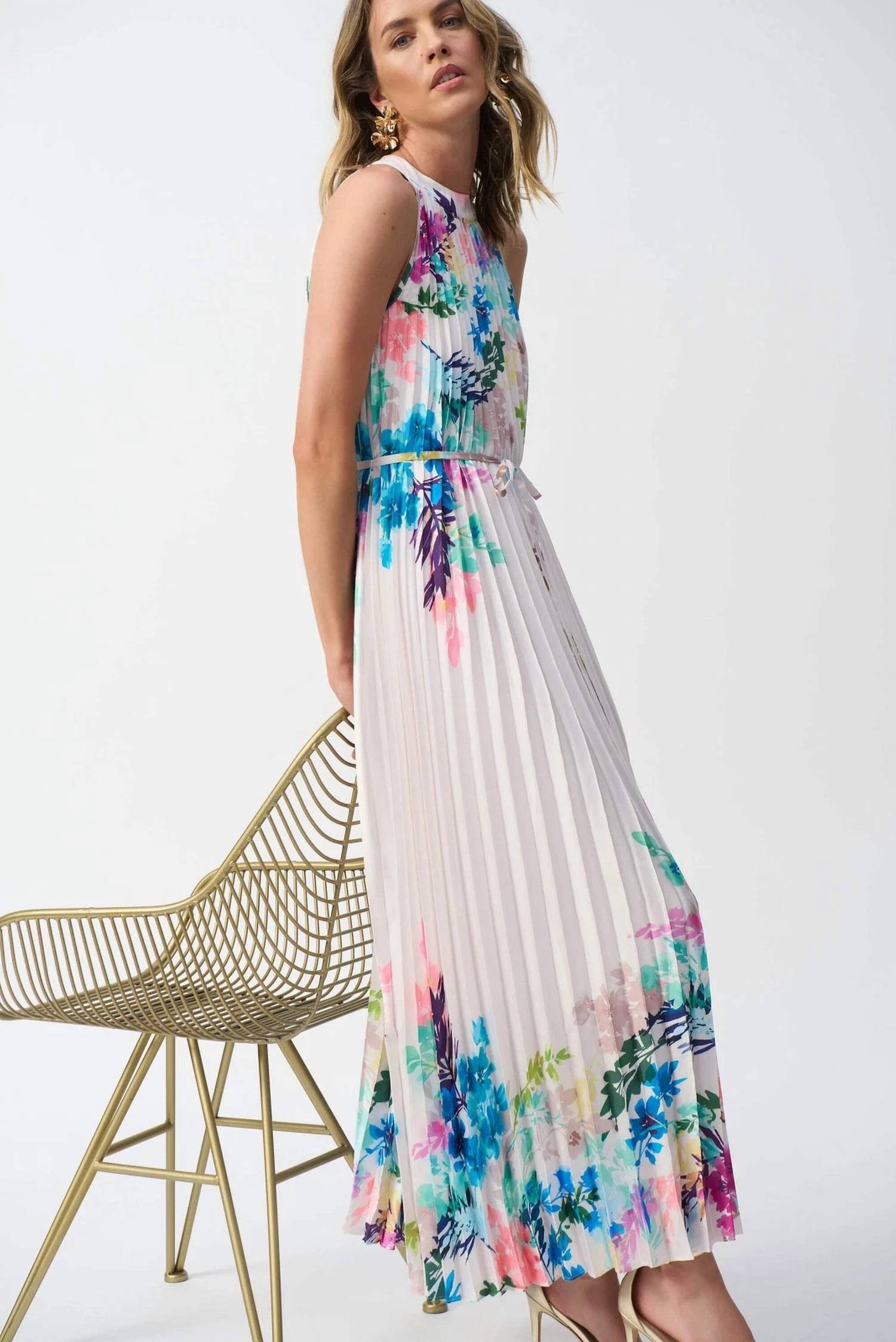 Vestido largo con estampado floral color blanco