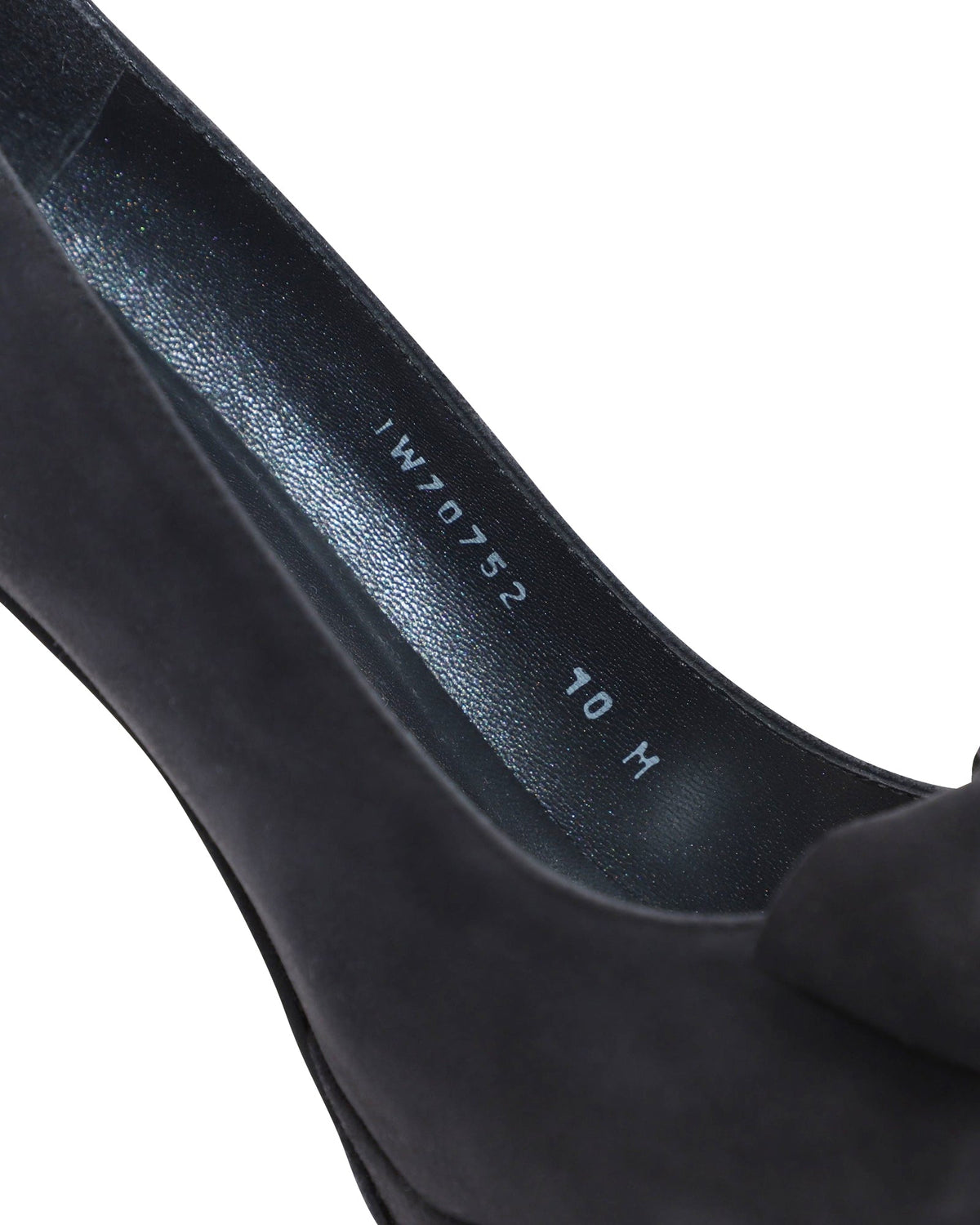 Tacones de gamuza color negro