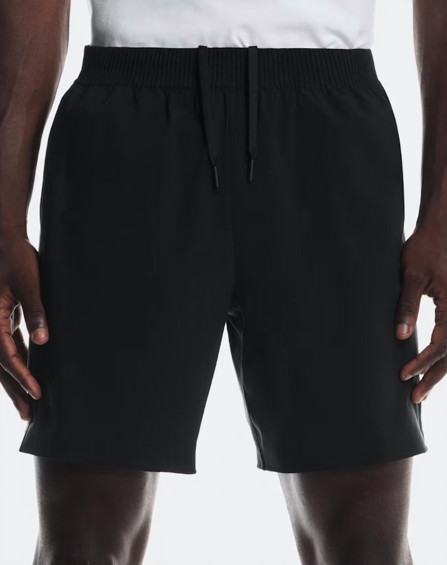 Short color negro