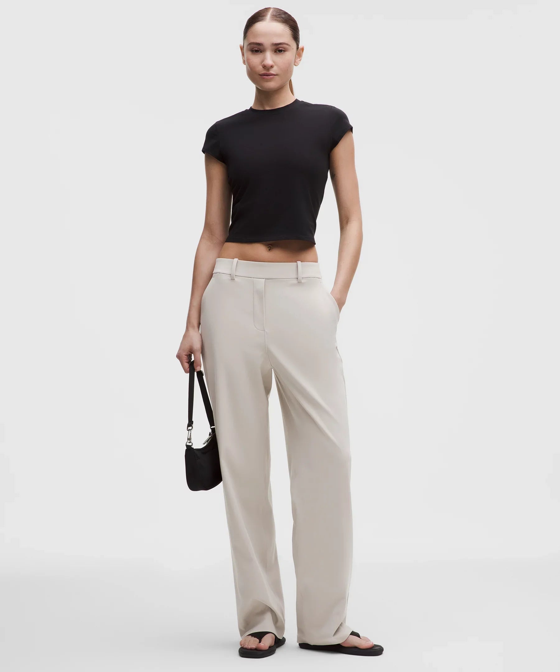 Pantalón de corte recto de tiro alto