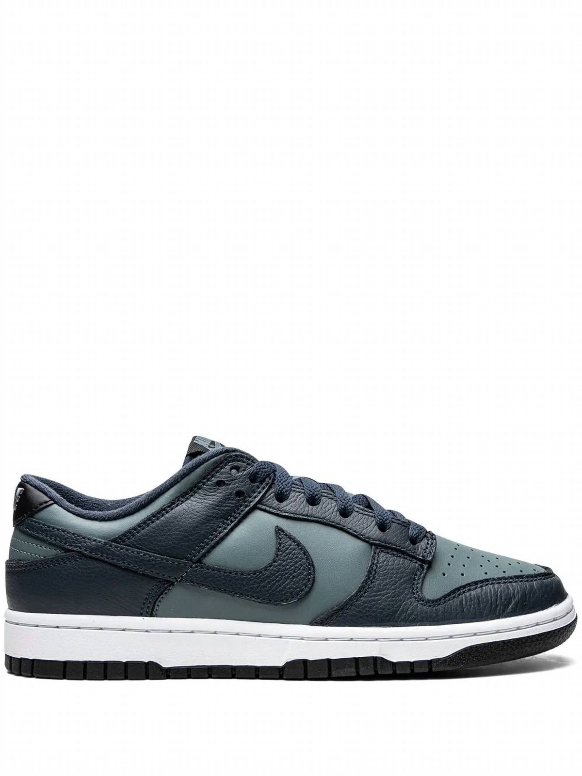 Tenis de hombre color azul marino