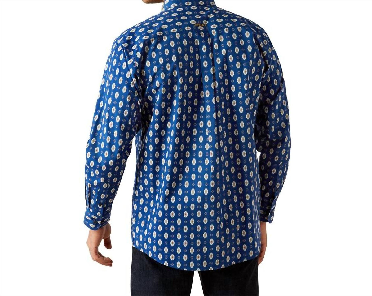 Camisa de hombre color azul marino y blanco
