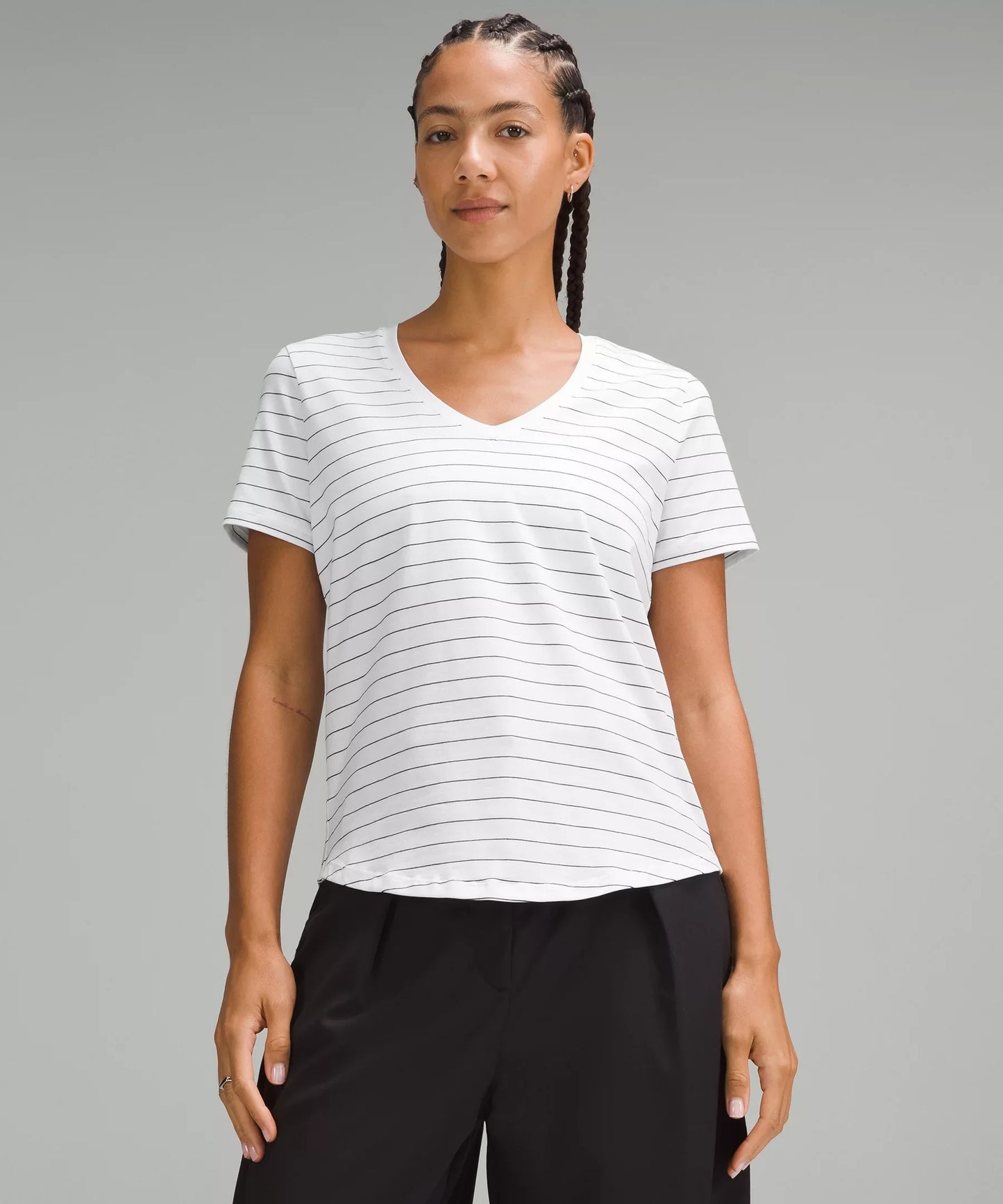 Camiseta con cuello en V