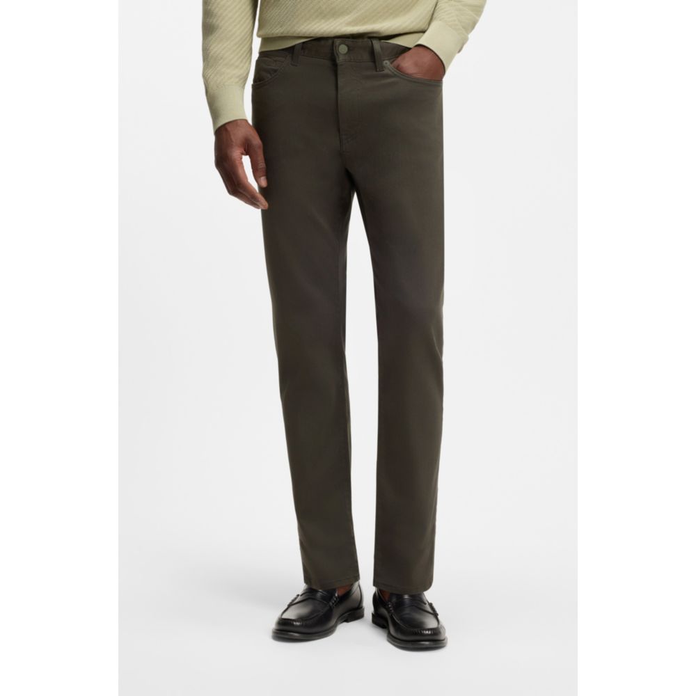 Pantalón de corte ajustado