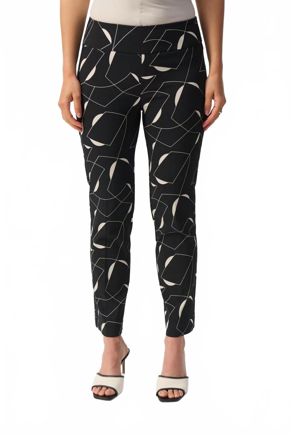 Pantalón de corte recto color negro