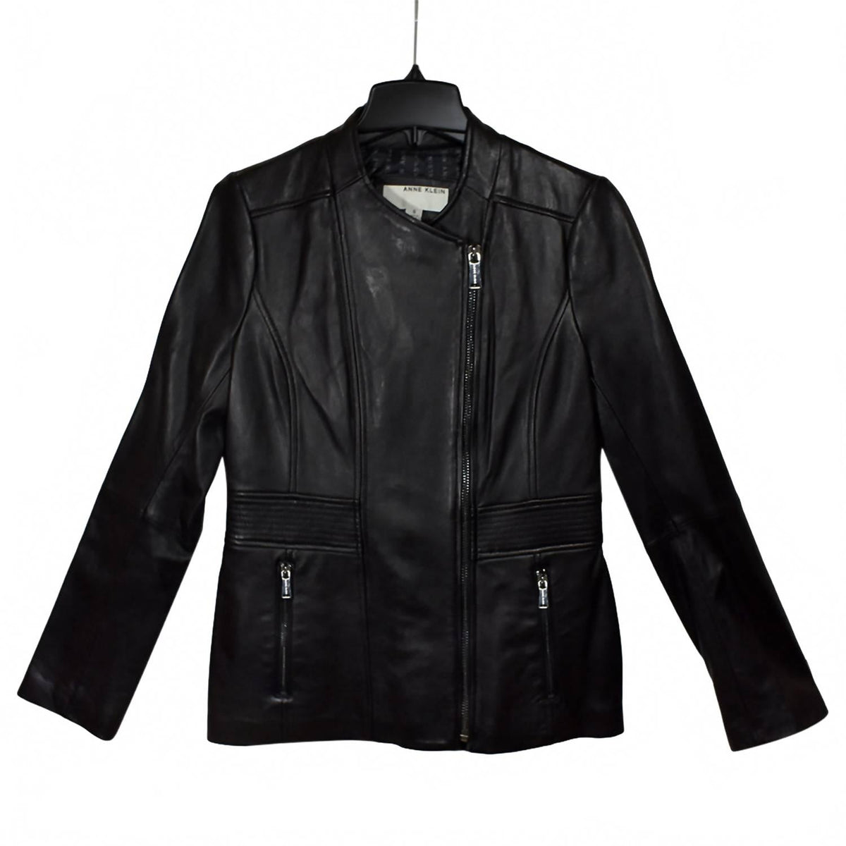 Chaqueta de mujer de cuero color negro