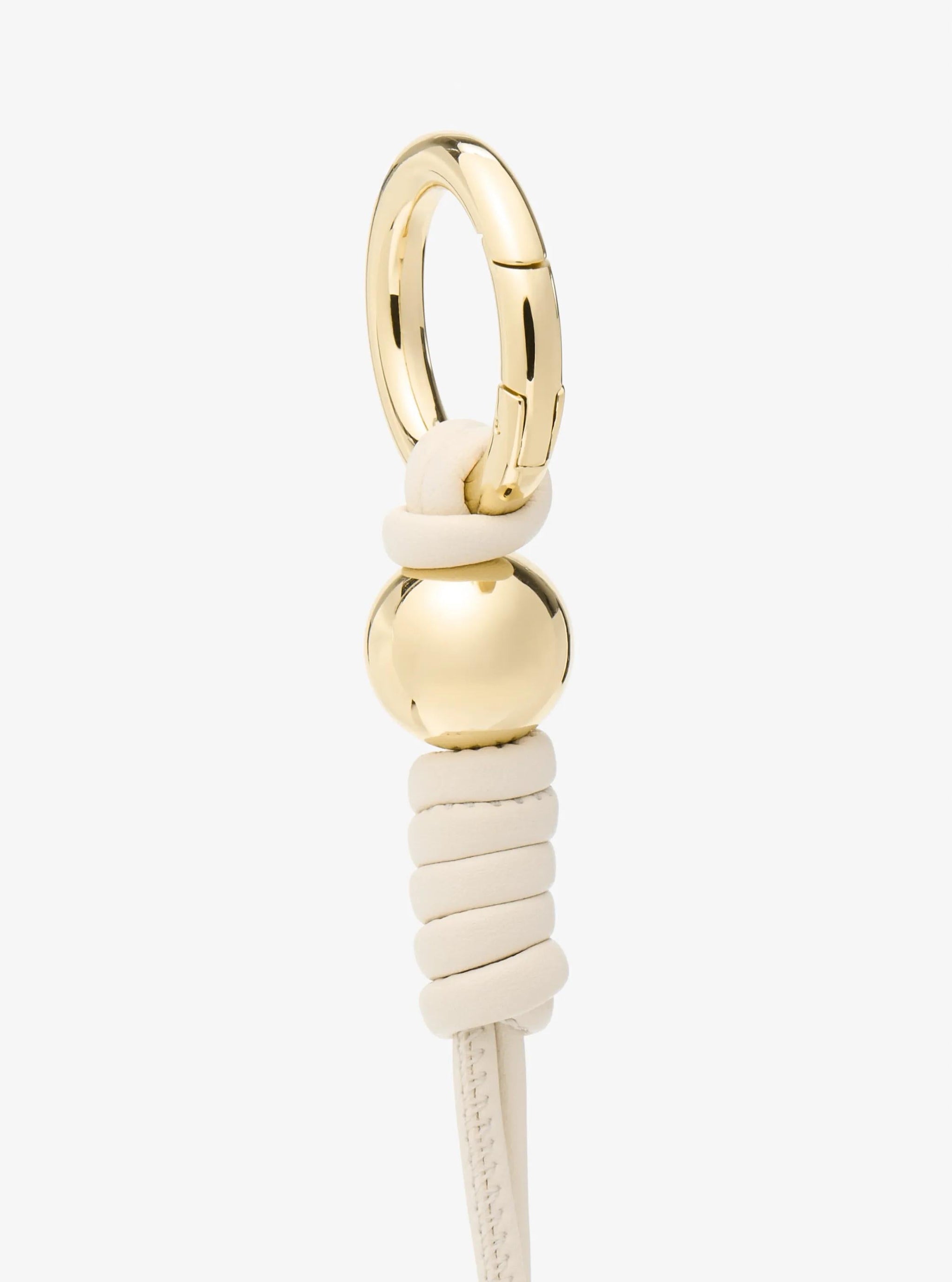 Adorno colgante color dorado