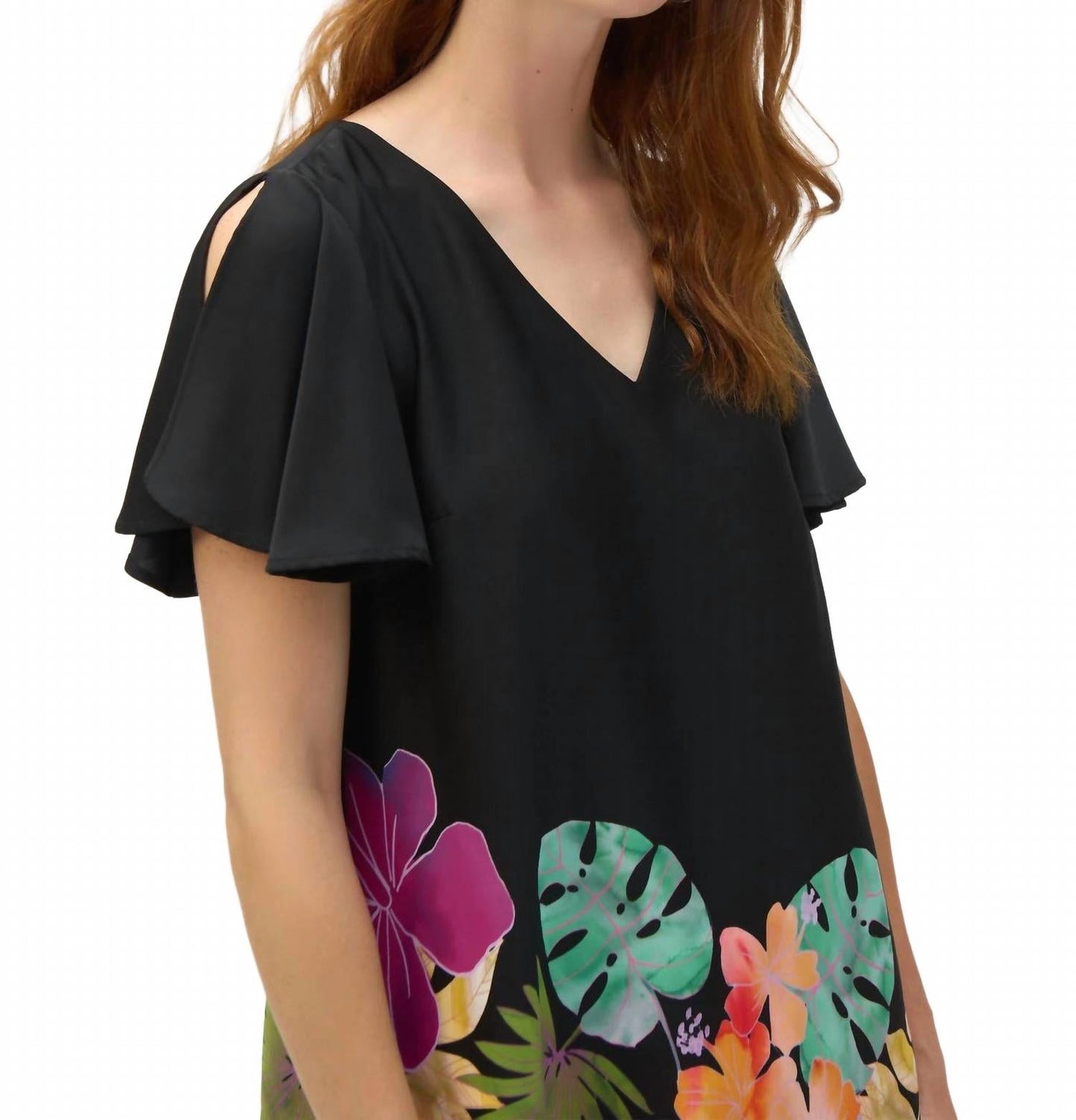 Vestido con cuello en V color negro