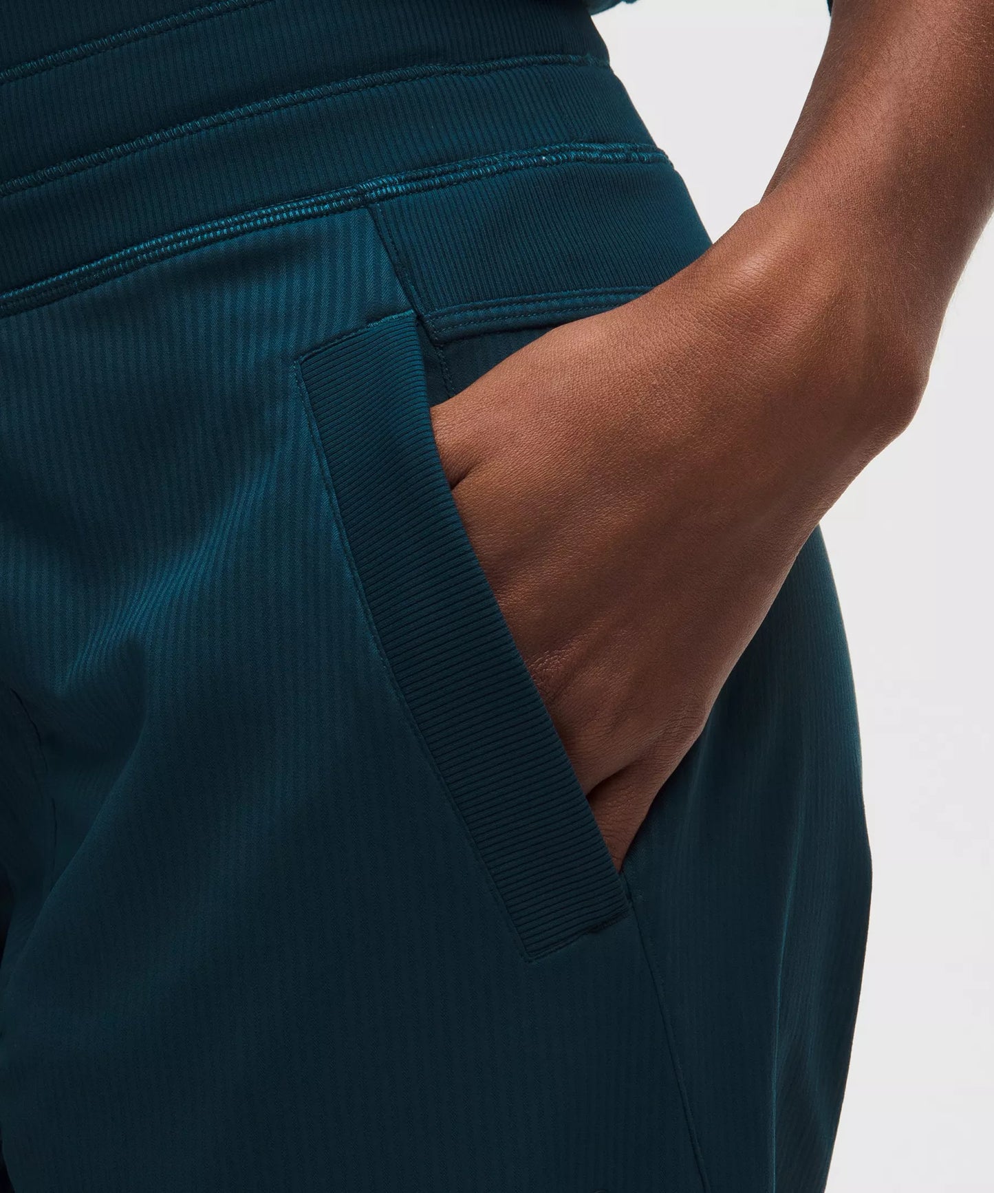 Pantalón de tiro medio