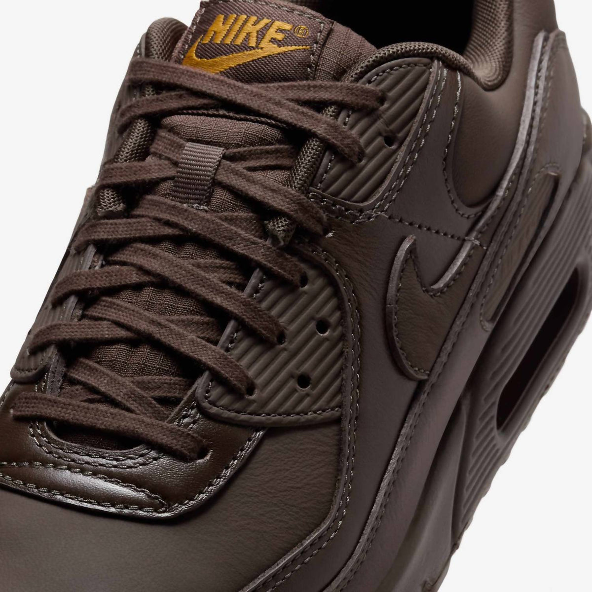Tenis de hombre color café