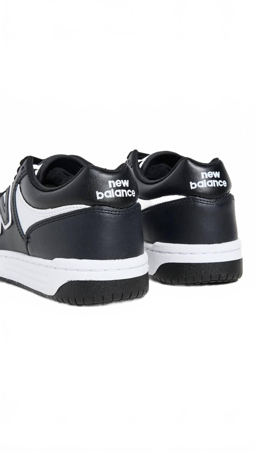 Tenis unisex color negro y blanco