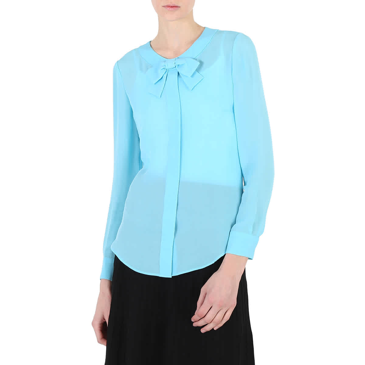 Blusa de mujer color azul claro