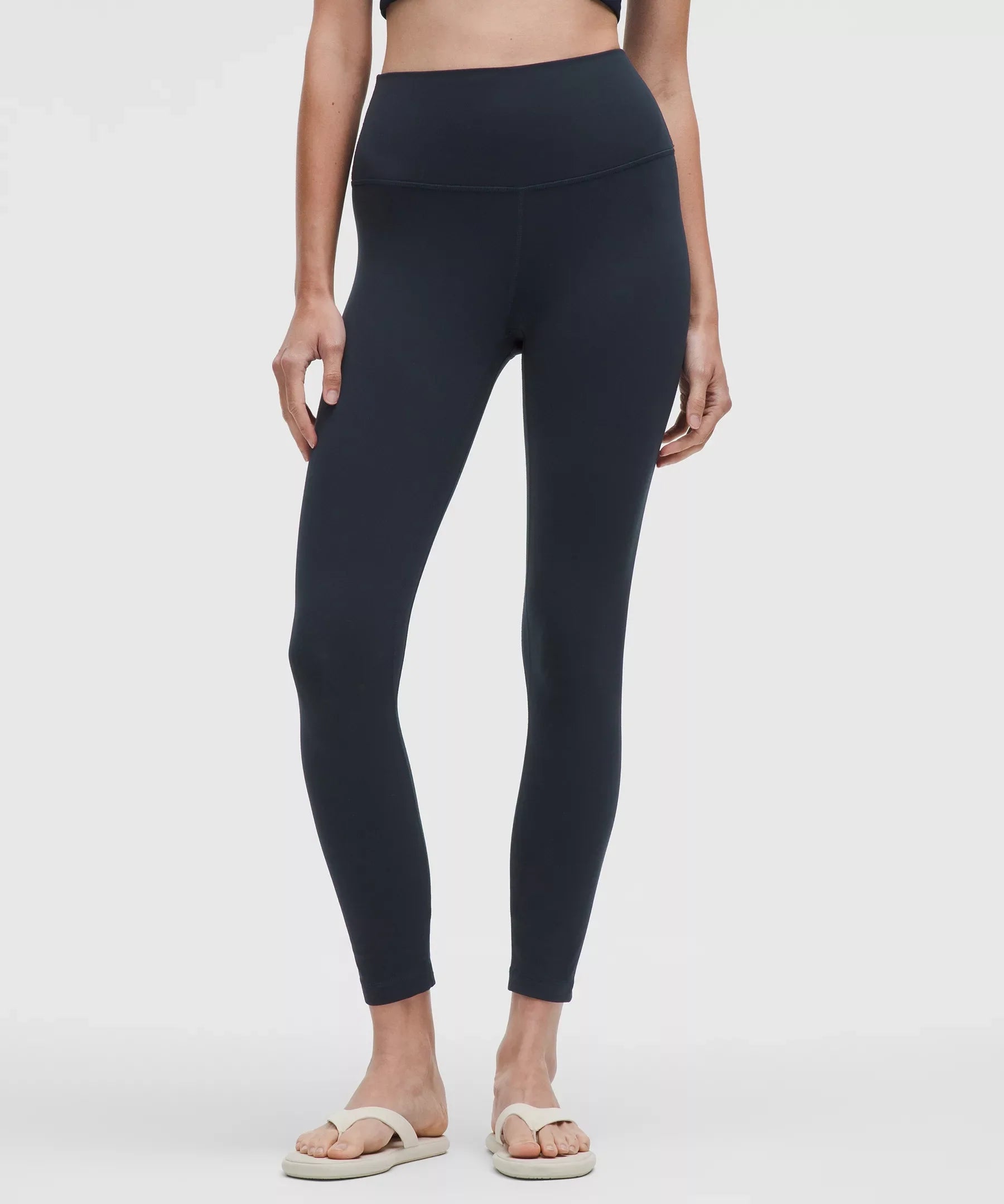 Pantalón de tiro alto