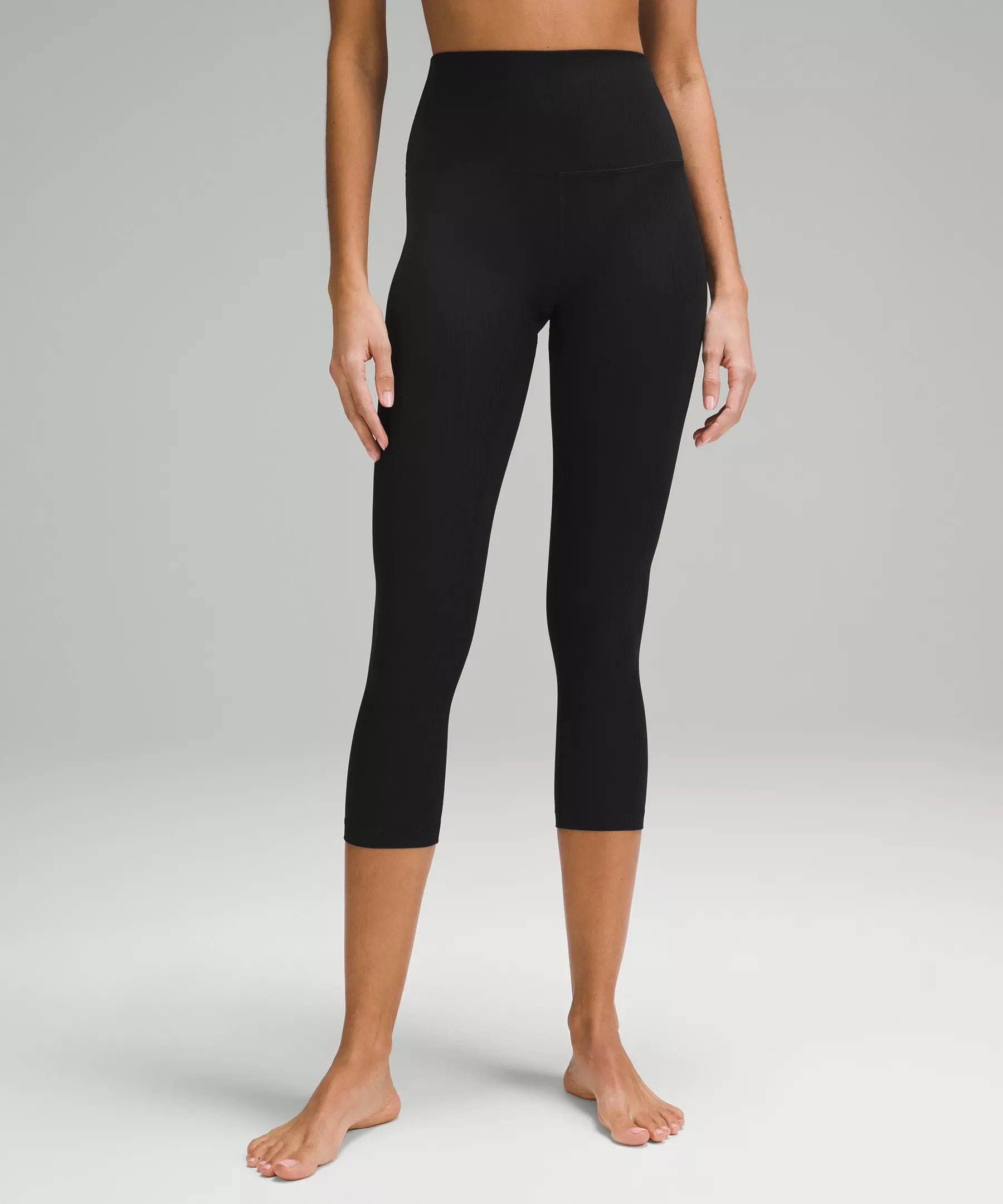 Pantalón de tiro alto con tejido acanalado
