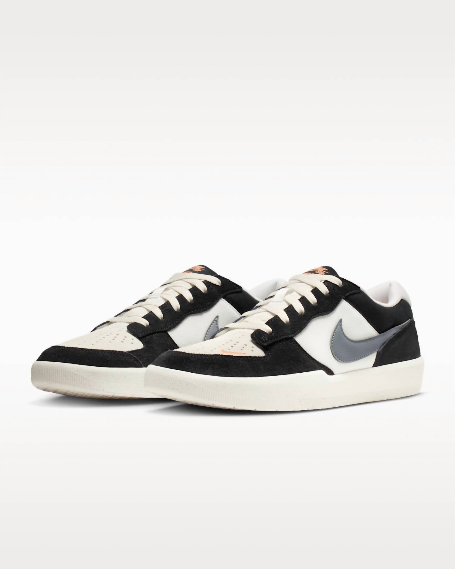 Tenis de hombre color negro y blanco y gris