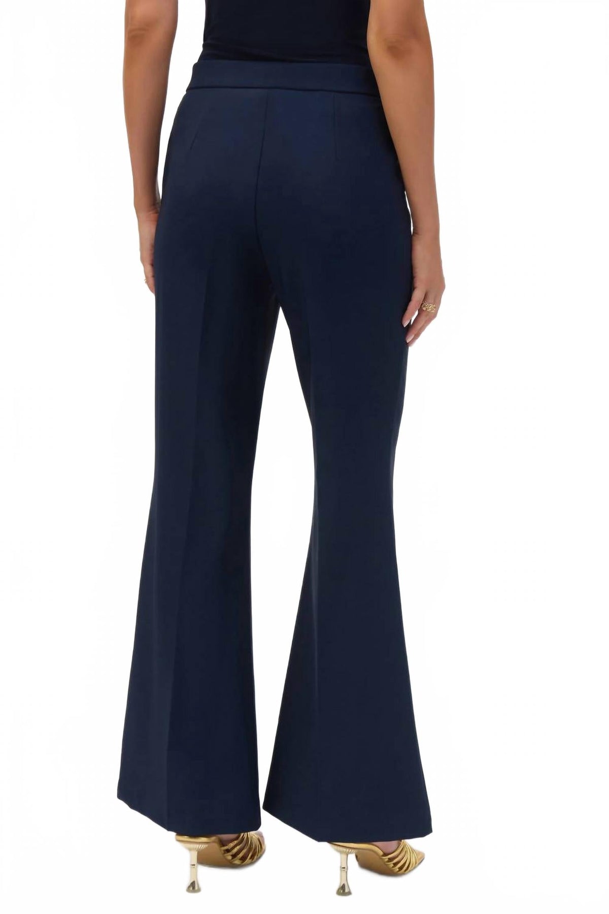 Pantalón color azul marino y azul